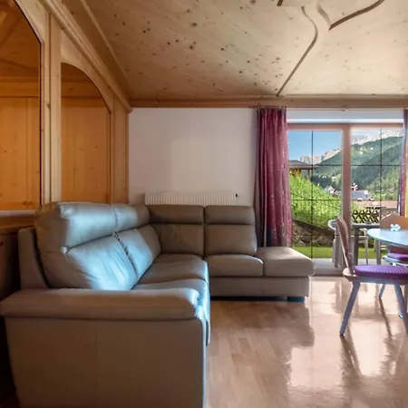 Apartment Gardena Alps 100 Santa Cristina Val Gardena